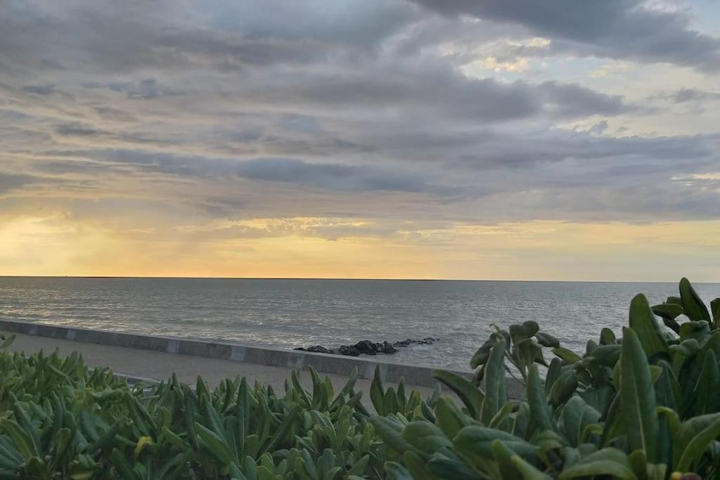 Vue Exceptionnelle En Front De Mer, 8 Personnes Ver-sur-Mer エクステリア 写真